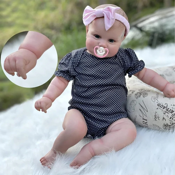 Reborn Baby Doll with Weighted Body Realistic Newborn Girl Look Real - Picture 4 of 6